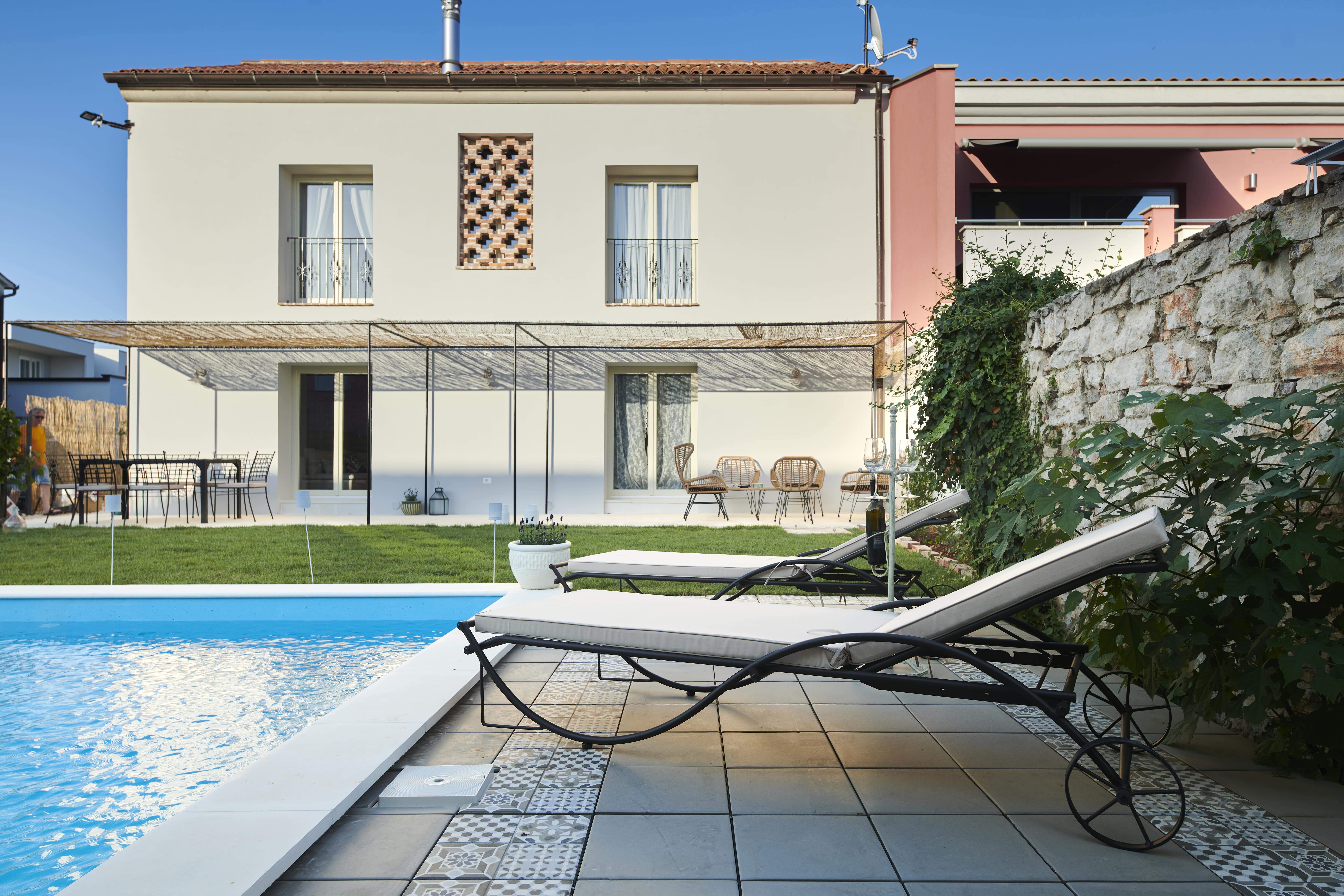 Villa Mediterranea Umag Villa with pool Ferienhaus mit Pool Aleimeiten